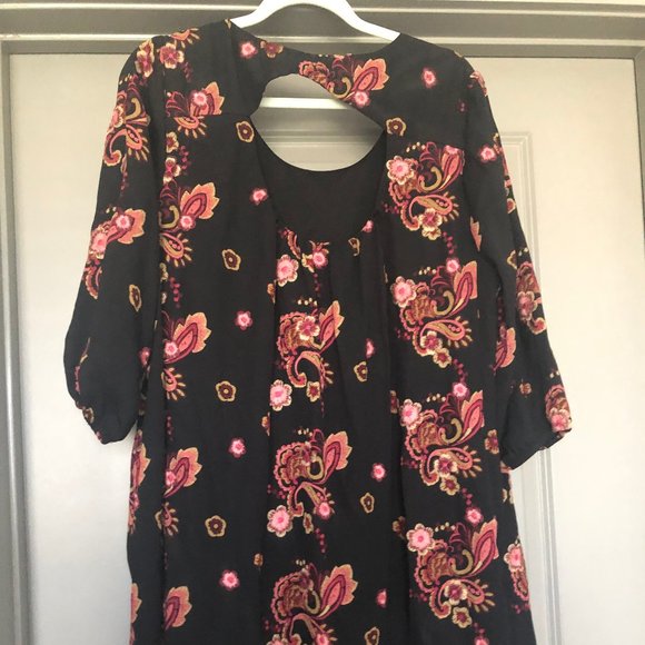 ECI Black Floral Dress with Mid Length Sleeves - Picture 2 of 4